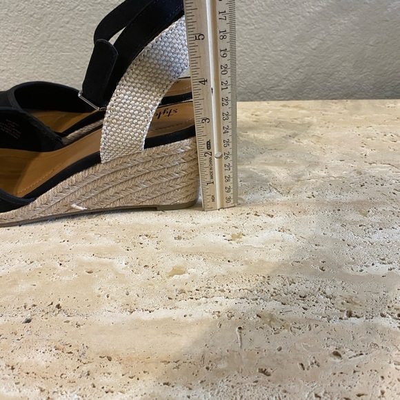 Mailena Wedge
Espadrille Sandals size 8  1/2 - Picture 5 of 9